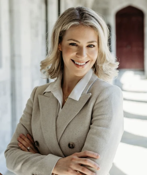 Dr. Tara Treacy